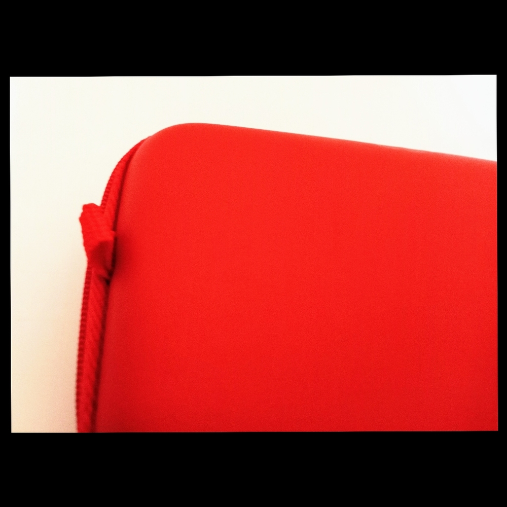 Polaroid Snap Case "Red" - Picture 12 of 14
